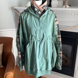 🌼FREE PEOPLE EMBROIDERED LIGHTWEIGHT JACKET🌼